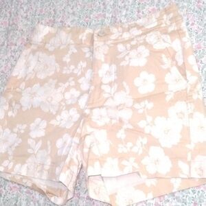 Zac & Rachel Cream Skirt with Floral Design